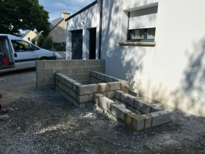 Photo de galerie - Jardinière en parpaings