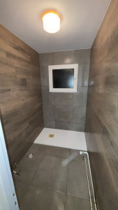 Photo de galerie - 60x60 en continu / 20x120 pose horizontal 