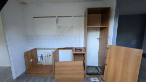 Photo de galerie - Désinstallation et remise en enduit et peinture.
réinstallation de la nouvelle cuisine