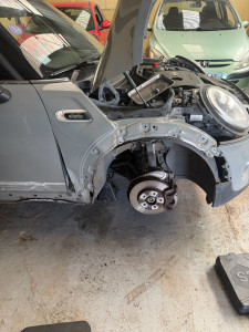 Photo de galerie - Réparation carrosserie et peinture 