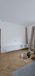 Photo de galerie - Pose des tasseau sur le mur meuble télé 
