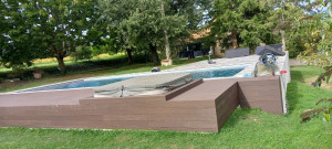 Photo de galerie - Terrasse en composite, intégration jacuzzi.  60m²
