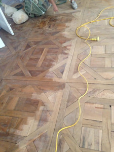 Photo de galerie - Rénovation ponçage parquet ancien ( place Bellecour )