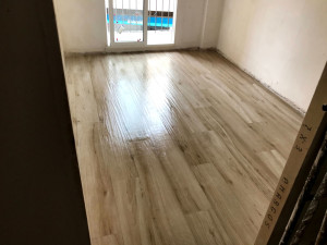 Photo de galerie - Esta foto del carrelage parquet