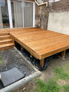 Photo de galerie - Terrasse bois sur pilotis 