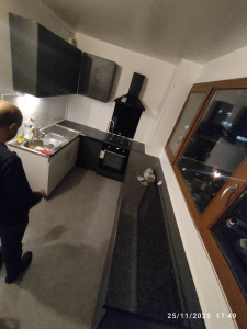 Photo de galerie - Montage kit meuble cuisine avec four✅ , la hotte ✅