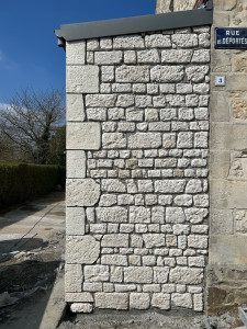 Photo de galerie - Pose de fausses pierres 