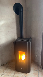 Photo de galerie - Installation d’un poêle à granulés Edilkamin
