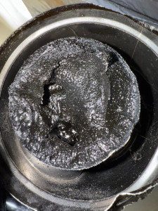 Photo de galerie - Poêle à granules bouchée par le bistre