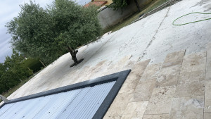 Photo de galerie - Pose carrelage autour piscine 