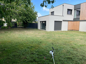 Photo de galerie - Débroussaillage d’un jardin 