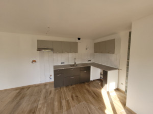 Photo de galerie - Pose d'une cuisine complète + faïence 