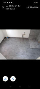 Photo de galerie - Pose des dalles pvc au sol et mur, création d'un receveur de douche carrelage 
