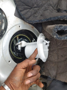 Photo de galerie - Remplacement pompe à essence Mercedes w 204 