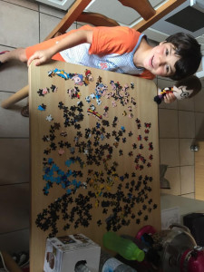 Photo de galerie - Les gardes d’enfants. Le consentement des parents et de l’enfant ont été recueilli afin de pouvoir mettre cette photo. 