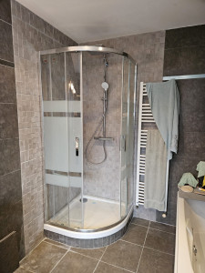 Photo de galerie - Pose d'une douche 