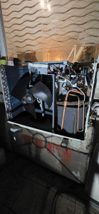 Photo de galerie - Entretien clim unité extérieur