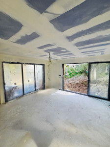 Photo de galerie - Salon maison - Doublage complet et plafonds