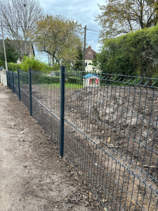 Photo de galerie - Pose de clôture rigide 