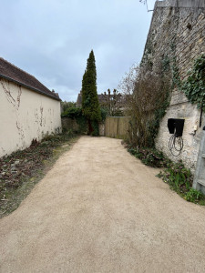 Photo de galerie - Création d’un chemin en calcaire 