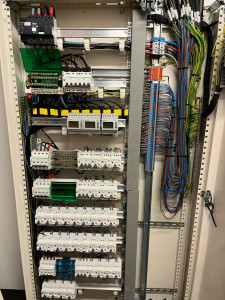 Photo de galerie - Pose et raccordement de tableau électrique 
