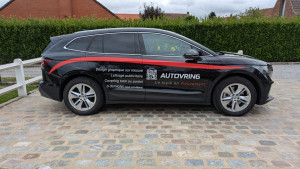 Photo de galerie - Lettrage publicitaire sur véhicule