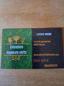 Photo de galerie - Entretien des espaces verts et divers petits travaux. 