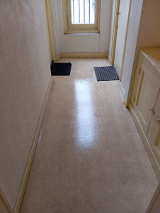 Photo de galerie - Nettoyage d'une cage d'escalier 