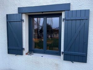 Photo de galerie - Fabrication et pose de volets battants 