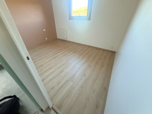 Photo de galerie - Pose de parquet sur une chambre complète 