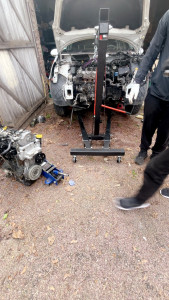 Photo de galerie - Changement de moteur à domicile sur un Opel corsa 1.3 d 