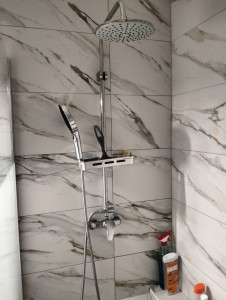 Photo de galerie - Pose de colonne de douche 