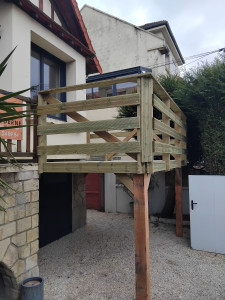 Photo de galerie - Terrasse bois sur pilotis 12m²