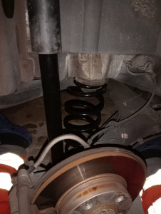 Photo de galerie - Changement amortisseur arrière 