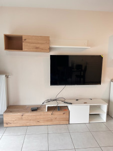 Photo de galerie - Fixation des éléments murals