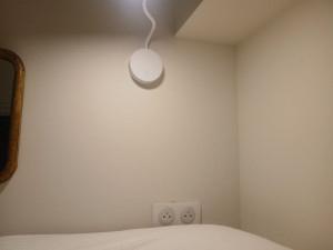 Photo de galerie - Prise électrique avec une liseuse 