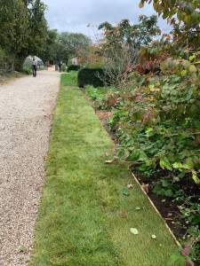 Photo de galerie - Plaquage/installation de bandes de gazon