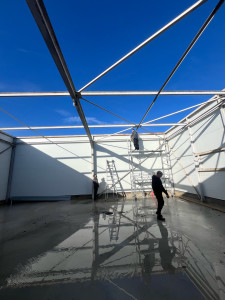 Photo de galerie - Pose de panneaux sandwiches 