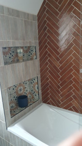 Photo de galerie - Réalisation de niches en wedi
pose du carrelage 