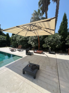 Photo de galerie - Montage parasol 350kgs 