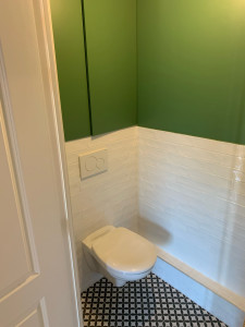 Photo de galerie - Wc suspendu carrelage 