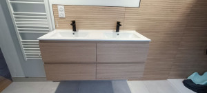 Photo de galerie - Pose meuble salle de bain double vasque 