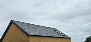 Photo de galerie - Pose velux plus toiture complète 