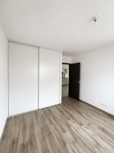 Photo de galerie - Un rafraîchissement complet réalisé avec soin : des finitions nettes, un chantier propre et un intérieur prêt à accueillir ses occupants.