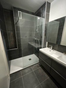 Photo de galerie - Salle de bain clef en main ( après ) 