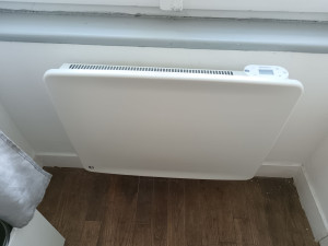 Photo de galerie - Pose de nouveaux convecteurs 
