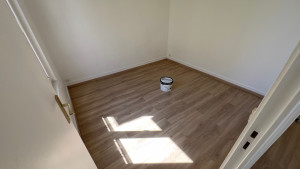 Photo de galerie - Pose de parquet, clip sable