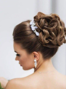 Photo de galerie - Chignon mariage 