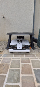 Photo de galerie - Installation d'un robot tondeuse sans fil