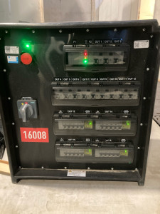 Photo de galerie - Distribution électrique festival sur armoire 125A.